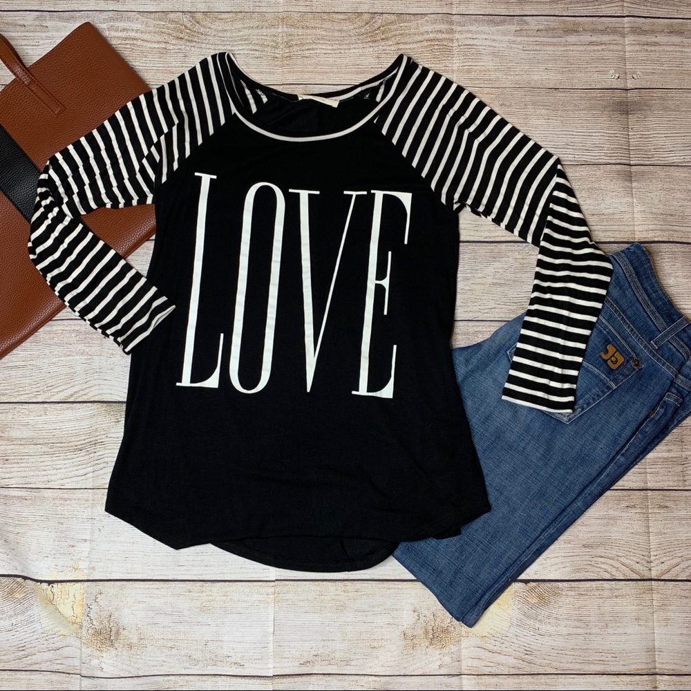 A.gain black and white LOVE long sleeve sh…